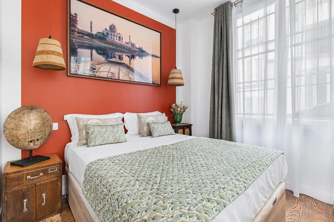 Orient Express Apartment Paris