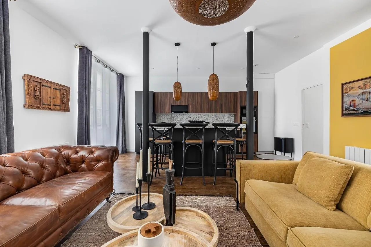 Orient Express Apartment Paris