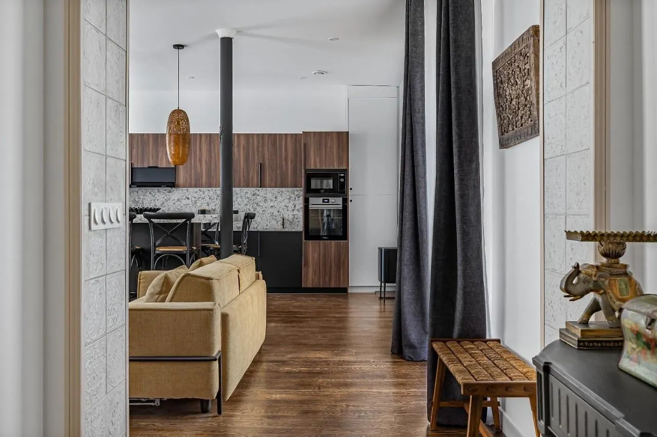 Orient Express Apartment Paris